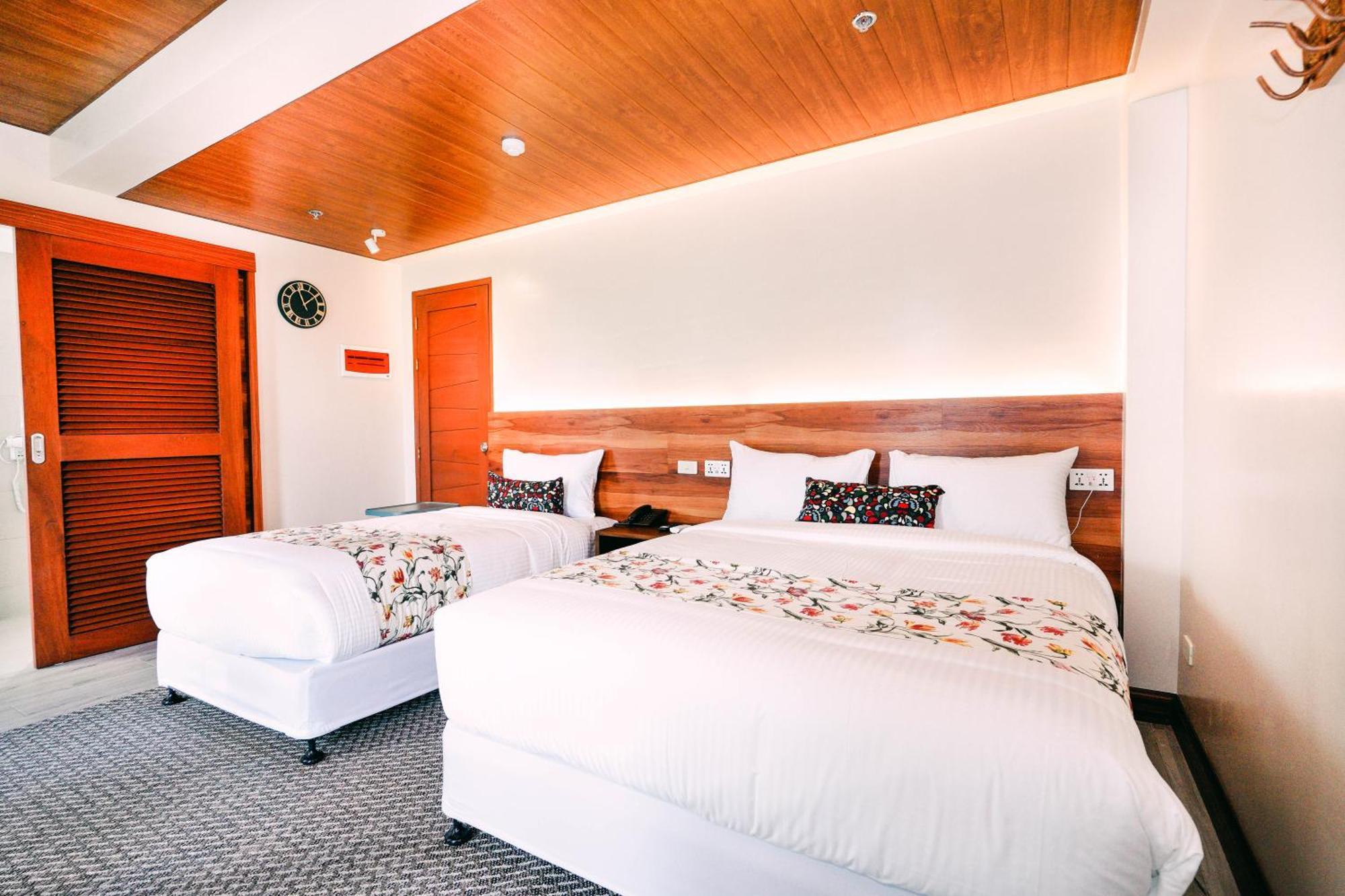 Hotel Kimberly Tagaytay Tagaytay City Esterno foto
